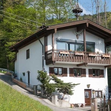 Haus 8, Westansicht, &copy; im-web.de/ Ferienwohnungen Tegernsee