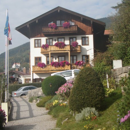 https://d1pgrp37iul3tg.cloudfront.net/objekt_pics/obj_full_31632_001.jpg, © im-web.de/ Tourist Information Tegernsee