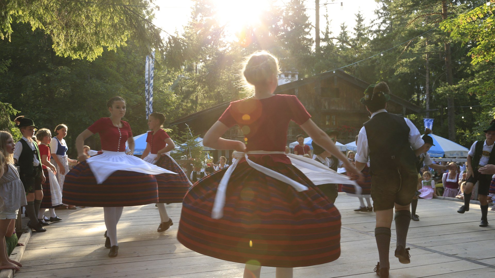 Tanz beim Waldfest in Tegernsee, © Egbert Krupp