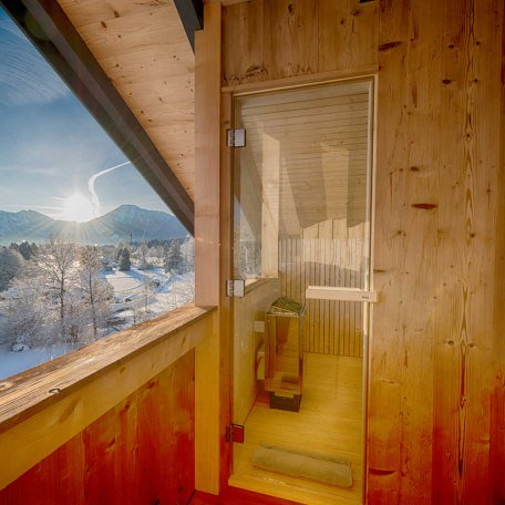 Balkon mit Sauna, © im-web.de/ Tourist-Information Bad Wiessee