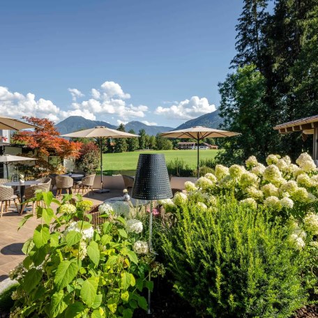 Garten des Boutique Hotel Relais Chalet Wilhelmy, © im-web.de/ Tourist-Information Bad Wiessee