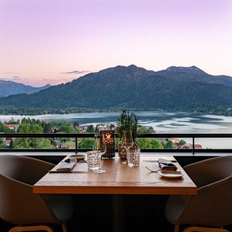 Restaurant Alpenbrasserie, © im-web.de/ Tourist Information Tegernsee