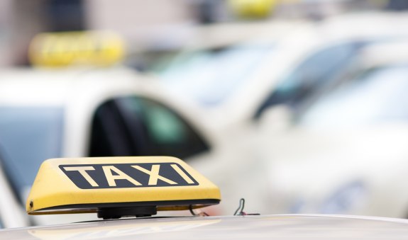 taxi_1, &copy; Adobe Stock