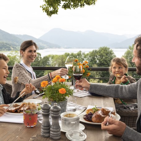 Biergarten Gut Kaltenbrunn, © Der Tegernsee, Hansi Heckmair