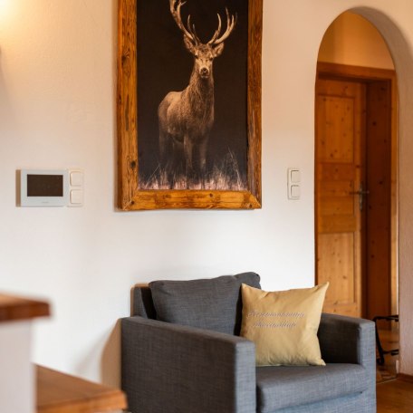 Wohnbereich mit Blick in den Flur, © im-web.de/ Tourist-Information Bad Wiessee