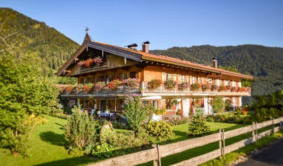 Gästehaus Becher in Kreuth am Tegernsee, © im-web.de/ Regionalentwicklung Oberland Kommunalunternehmen
