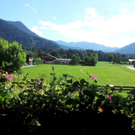 Ferienwohnung Haulle Kreuth am Tegernsee  Ausblick vom Balkon, © im-web.de/ Regionalentwicklung Oberland Kommunalunternehmen