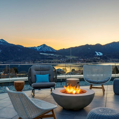 36_ak_mucat_ni-bar-terrace_3, © Caro & Selig, Tegernsee, Autograph Collection 36_ak_mucat_ni-bar-terrace_3, © Caro & Selig, Tegernsee, Autograph Collection