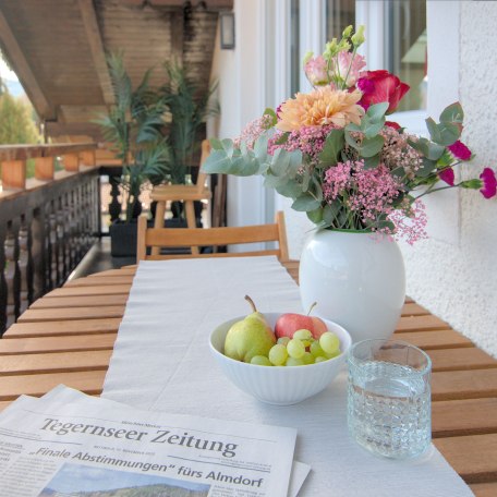 Aussenansicht Balkon, &copy; im-web.de/ Ferienwohnungen Tegernsee