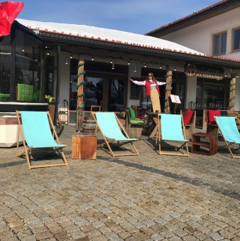 duernbeckermit-doreen, &copy; D&uuml;rnbecker, Kaffee, Kleinkunst & Spezereien