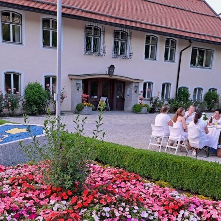 Vor dem Rathaus, © C. Zierer Vor dem Rathaus, © C. Zierer