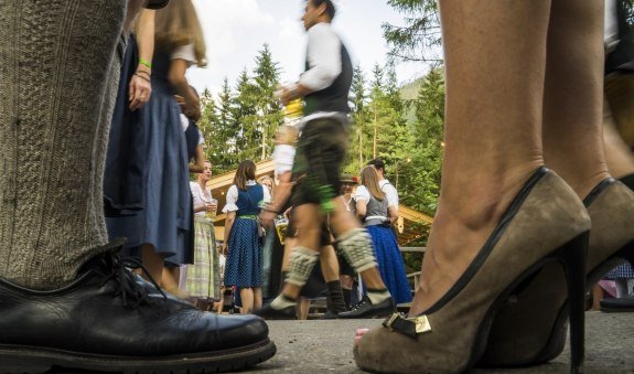 Besonderer Blickwinkel auf das Waldfest, &copy; Der Tegernsee, Dietmar Denger