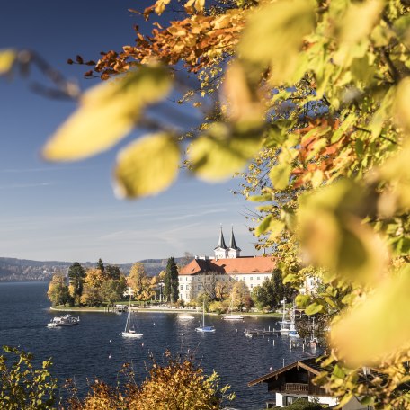 Blick auf Klosterkirche Tegernsee, © Der Tegernsee, Dietmar Denger