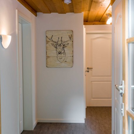 Flur, © im-web.de/ Tourist-Information Bad Wiessee