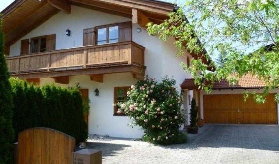 Aussenansicht, © im-web.de/ Tourist-Information Bad Wiessee Aussenansicht, © im-web.de/ Tourist-Information Bad Wiessee