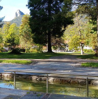 Kneipptretbecken Bergsteigerdorf Kreuth, © Kimpfbeck Andreas Kneipptretbecken Bergsteigerdorf Kreuth, © Kimpfbeck Andreas