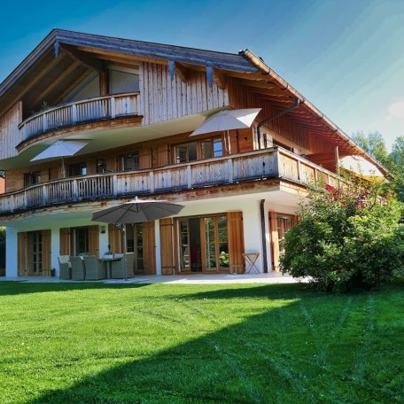 Haus Aussenansicht, &copy; im-web.de/ Ferienwohnungen Tegernsee