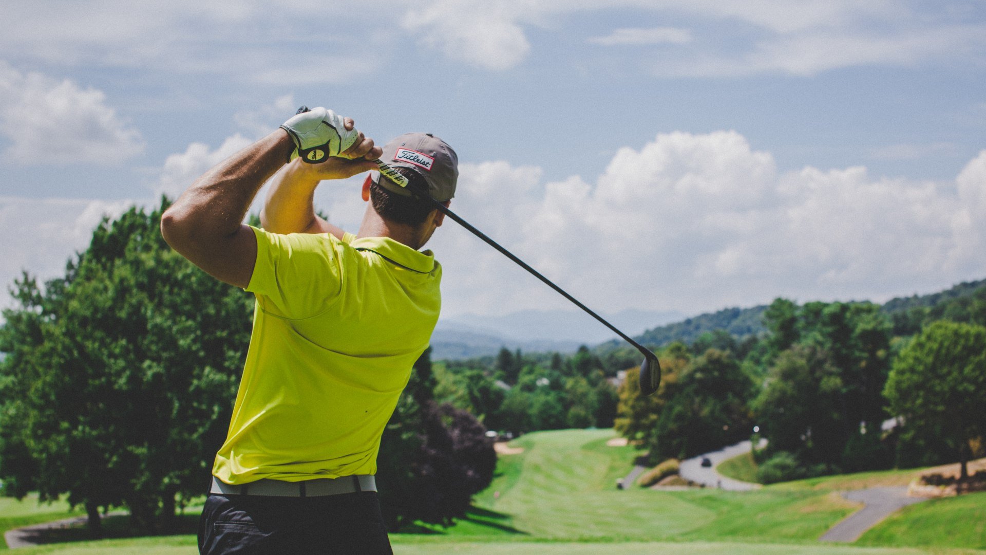 Golfen in der Urlaubsregion DER TEGERNSEE, © Photo by Court Cook on Unsplash