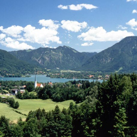 Ausblick von Panoramaweg, © im-web.de/ Tourist-Information Bad Wiessee