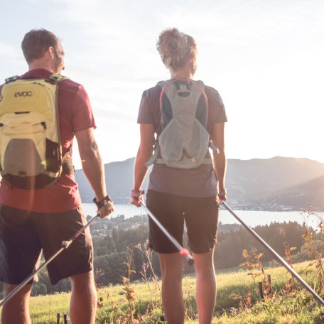 Mach mal Pause beim Nordic Walking in den Bayerischen Voralpen, © Hansi Heckmair