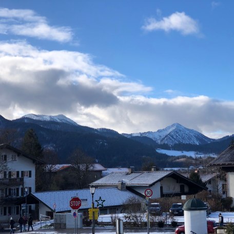 Bahnhofsplatz Tegernsee, &copy; im-web.de/ Tourist Information Tegernsee