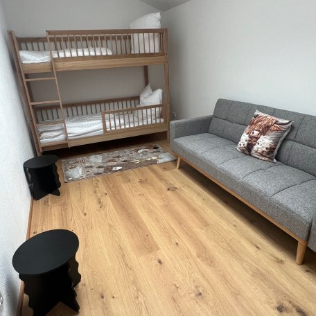Kinderzimmer mit Stockbett und Schlafsofa, &copy; Maria Schuster