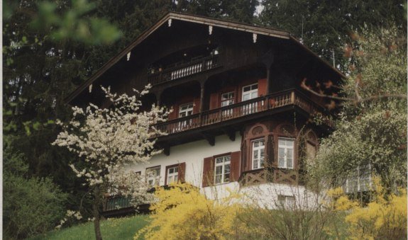 Ehemaliges Wohnhaus Hedwig Courths-Mahler, © Dr. Ingvild Richardsen Ehemaliges Wohnhaus Hedwig Courths-Mahler, © Dr. Ingvild Richardsen