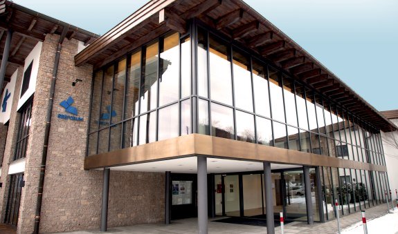 Au&szlig;enansicht Seeforum Rottach-Egern