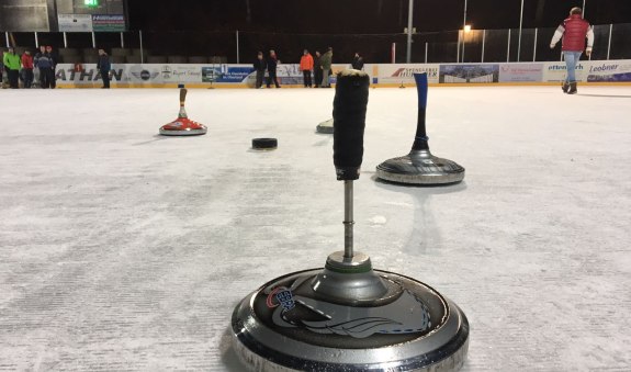 Eisstockschie&szlig;en