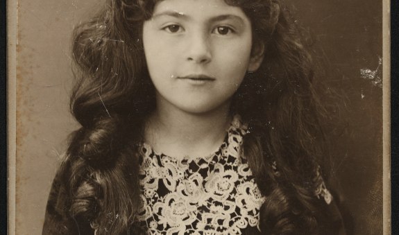 Grete Weil als kleines M&auml;dchen, &copy; Dr. Ingvild Richardsen