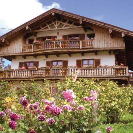 https://d1pgrp37iul3tg.cloudfront.net/objekt_pics/obj_full_31920_007.jpg, &copy; im-web.de/ Tourist Information Tegernsee