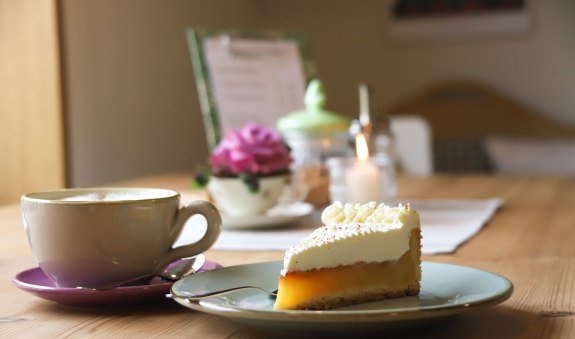 kaffeetisch2 kaffeetisch2