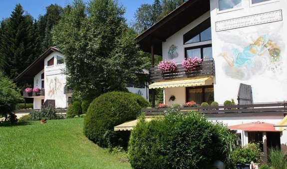 Ferienwohnung Tegernsee Perle**** in ruhiger Lage und nahe dem Tegernseeufer, © Ferienwohnung Tegernsee Perle