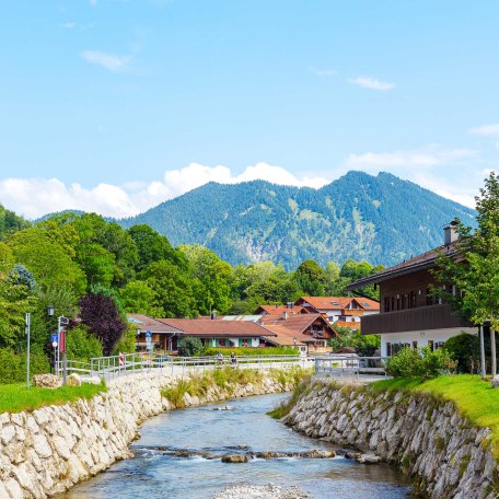 https://d1pgrp37iul3tg.cloudfront.net/objekt_pics/obj_full_133802_010.jpg, © im-web.de/ Tourist-Information Rottach-Egern