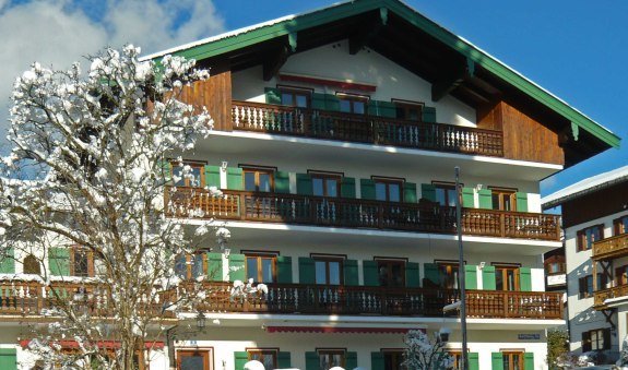 Hausansicht Winter, © im-web.de/ Tourist Information Tegernsee