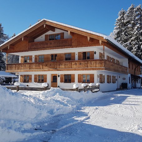 Unser Haus im Winter, © im-web.de/ Regionalentwicklung Oberland Kommunalunternehmen