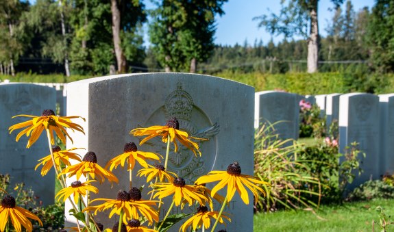 war cemetery duernbach 3, &copy; Der Tegernsee, Sabine Ziegler-Musiol