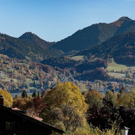 Ferienwohnung Haus Mittelbach in sonniger und ruhiger Lage mit Ausblick zum Tegernsee und die umliegenden Berge, &copy; GERLIND SCHIELE PHOTOGRAPHY TEGERNSEE