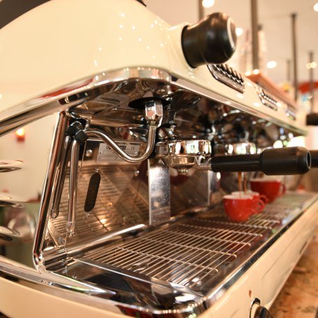 eiscafe_sanmarco_bw_1 eiscafe_sanmarco_bw_1