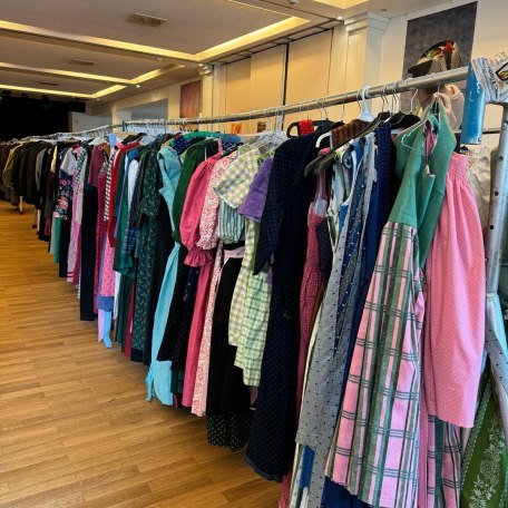 1000239896, &copy; Trachtenverein D`Neureuther