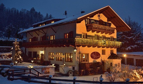 Winter in Birkenstein Alte Bergmühle im Schnee, © im-web.de/ Touristinformation Fischbachau Winter in Birkenstein Alte Bergmühle im Schnee, © im-web.de/ Touristinformation Fischbachau