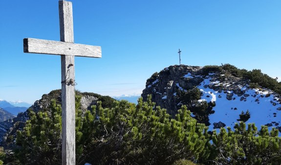 Bayrischer und Österreichischer Schinder - Gipfel, © Alpenregion Tegernsee Schliersee Bayrischer und Österreichischer Schinder - Gipfel, © Alpenregion Tegernsee Schliersee
