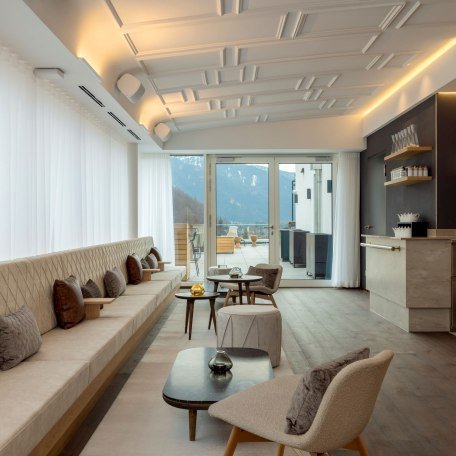 39_ak_mucat_ni-bar-mountainside, © Caro & Selig, Tegernsee, Autograph Collection 39_ak_mucat_ni-bar-mountainside, © Caro & Selig, Tegernsee, Autograph Collection