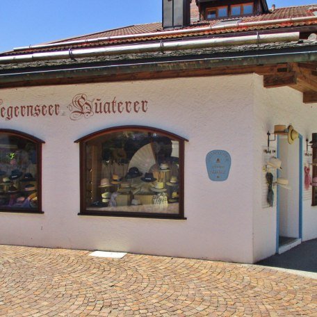 das-ladengeschaft-von-aussen-hut-schatz, &copy; Hut Sch&auml;tz