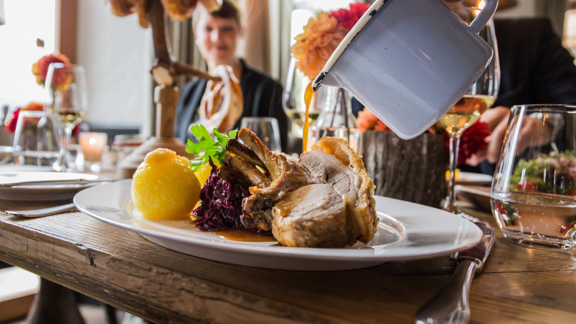 Schweinebraten auf Gut Kaltenbrunn in Gmund, © Christoph Schmershofe