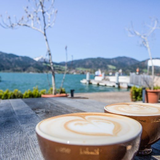 Kaffee am See, © Der Tegernsee (Christoph Schempershofe)