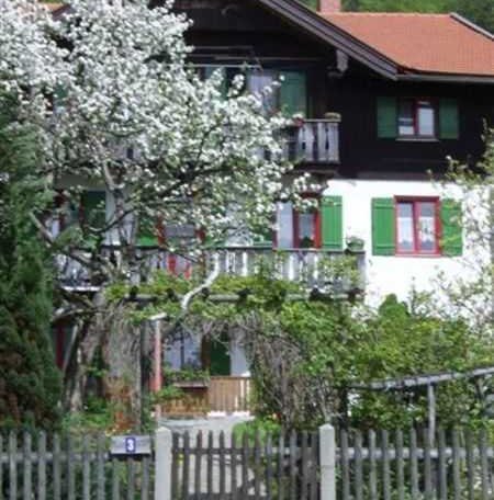Haus von Garten, © im-web.de/ Tourist-Information Gmund am Tegernsee