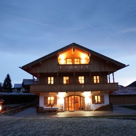 Ferienwohnung zum Bienenhäusl in der Weihnachtszeit, © im-web.de/ Tourist-Information Bad Wiessee