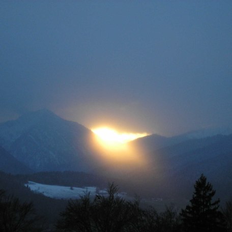 Dämmerung im Winter, © im-web.de/ Tourist Information Tegernsee