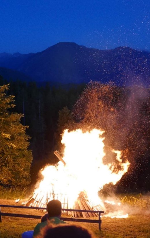 240620_sonnwendfeuer-neureuthcdav-nadine-ormo_id91200
